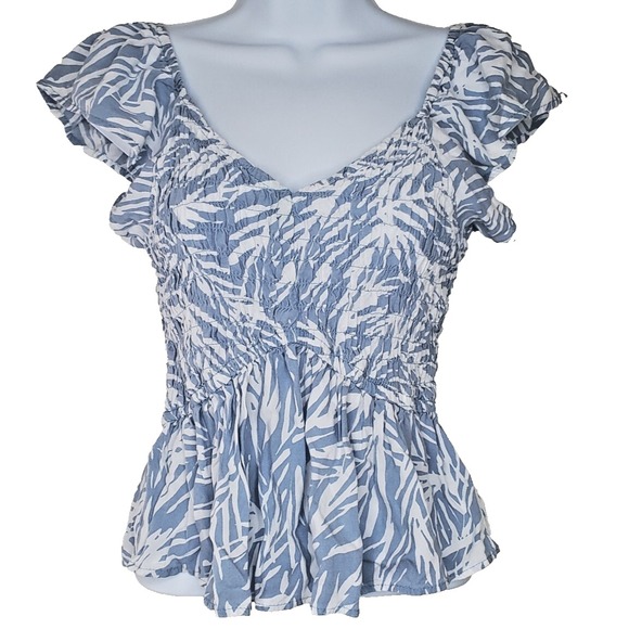 Japna Tops - Japna Flutter Sleeve Crop Top Size S Shirred Boho Tropical Beachy Coastal Blue